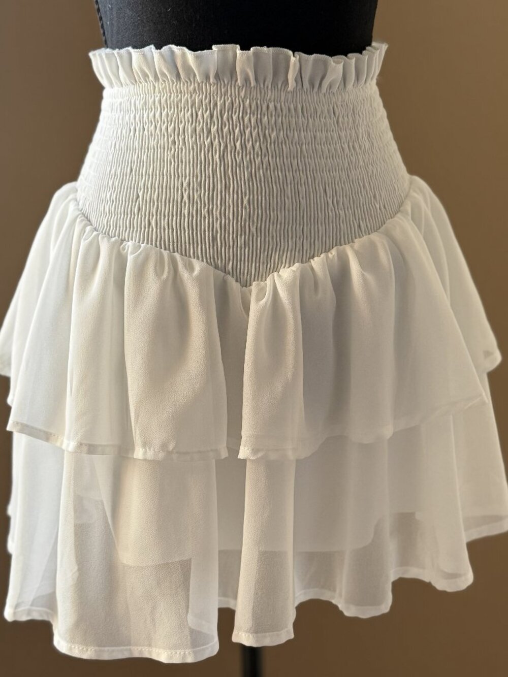 SHEIN White Smocked High Waist Tiered Ruffle Mini Skirt Size Medium